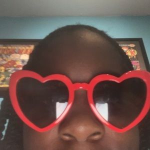 Meet your Posher, Adeena